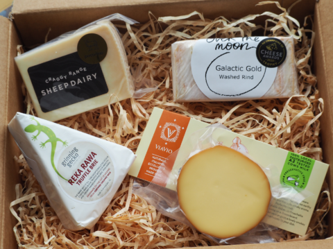 Artisan cheese box delivery